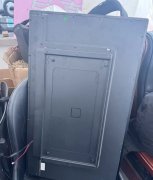 【亏本处理】全新监控显示屏，适合用于监控室或展厅。