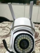 出两个原价400多一套的无线摄像头监控器家用远程监控手机wi