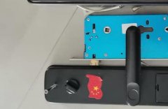 几乎全新SMAKOM智能指纹锁，外观很新，没啥痕迹，功能都正